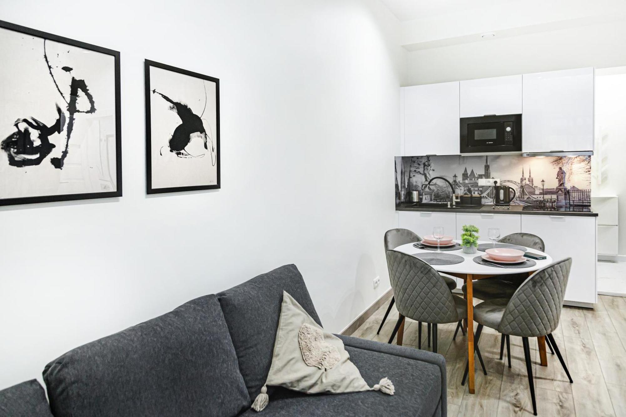 Wyjatkowe Apartamenty W Centrum Breslavia Exterior foto