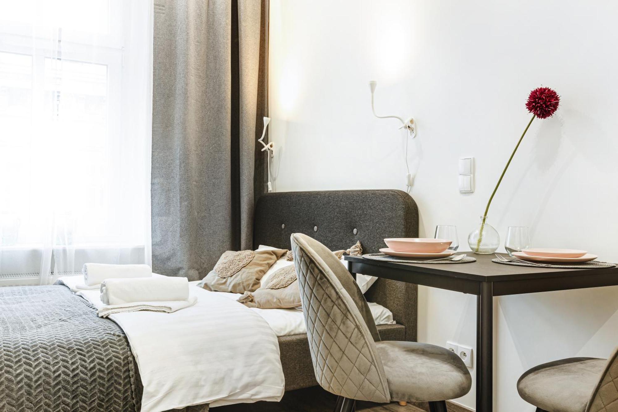 Wyjatkowe Apartamenty W Centrum Breslavia Exterior foto